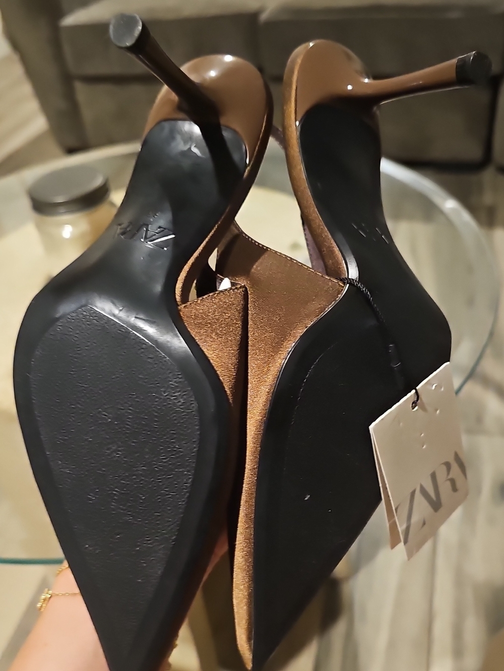 Zara - Picture 4 of 4